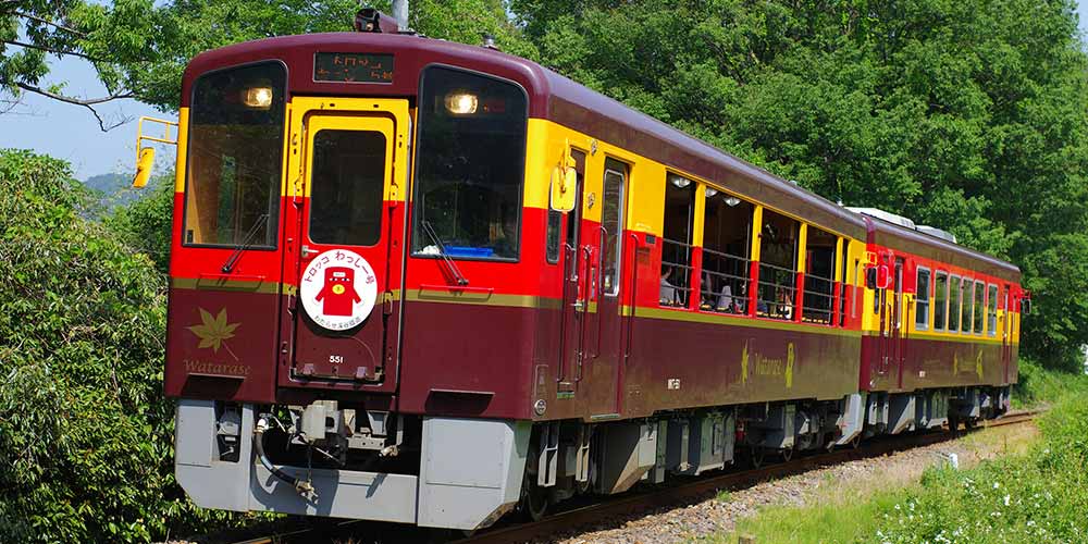 土日祝日運行のトロッコ列車が人気「わたらせ渓谷鐵道」