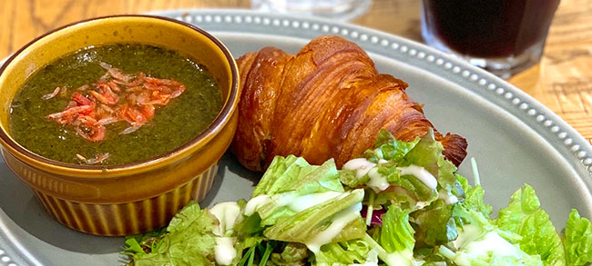 焼きたてクロワッサンが美味しいカフェ「ネイバースブランチ」