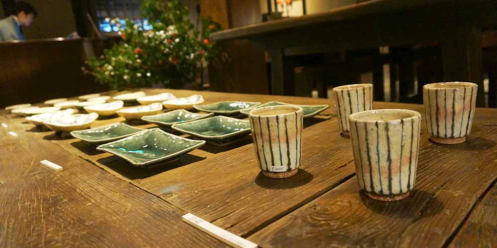 美しい食器にインスピレーションを刺激される「燈々庵」