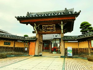 新高円寺駅から徒歩約8分・環七通りからすぐ!