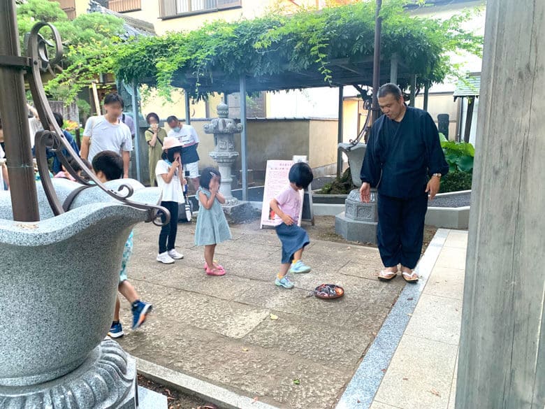 迎え火送り火体験02｜市川　妙正寺