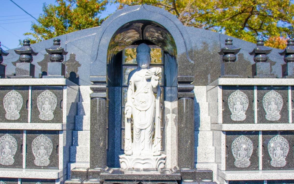 東勝寺-永代供養墓「やすらぎ」