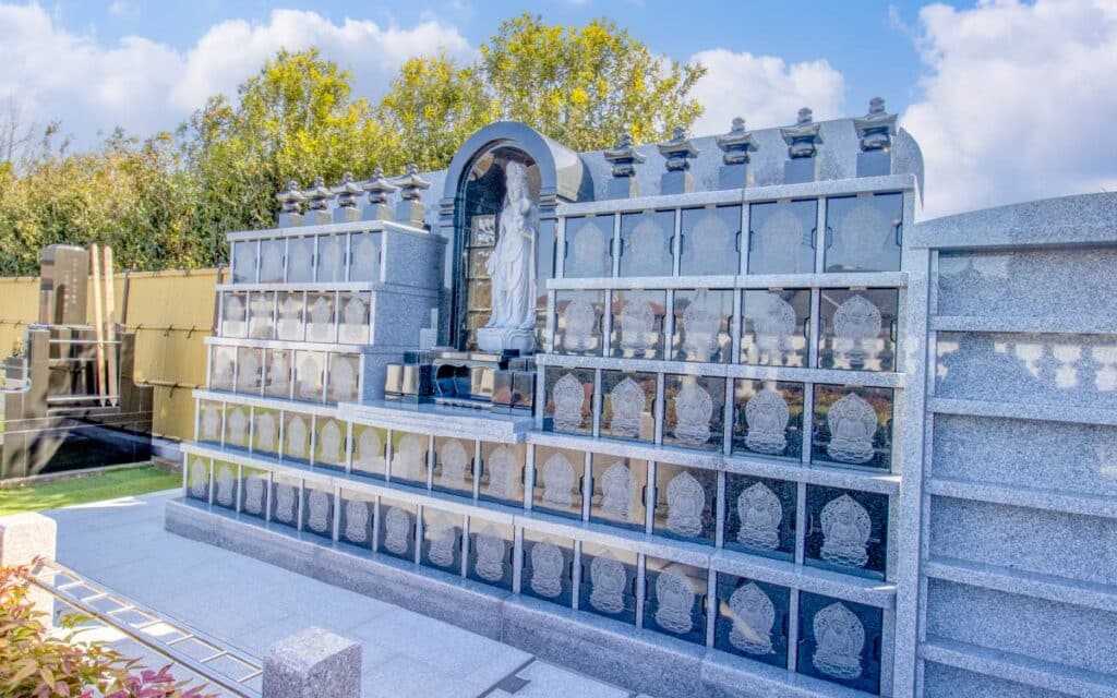 白蓮寺-永代供養付　個別墓「やすらぎ五輪塔」