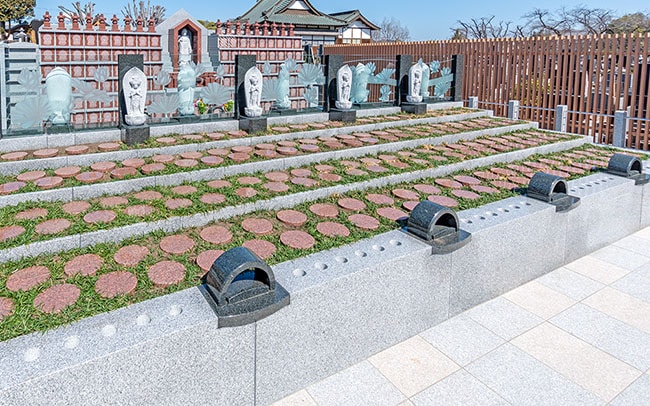 本城寺-永代供養付樹木葬「やすらぎの風」