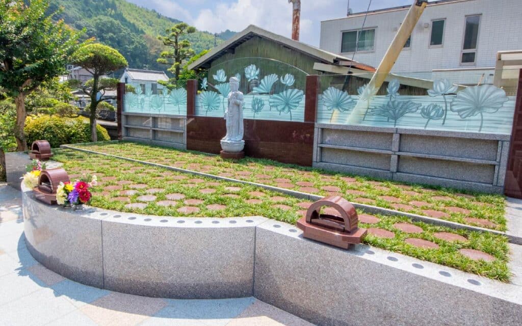 専称寺-永代供養付樹木葬「自然想 やすらぎの風」