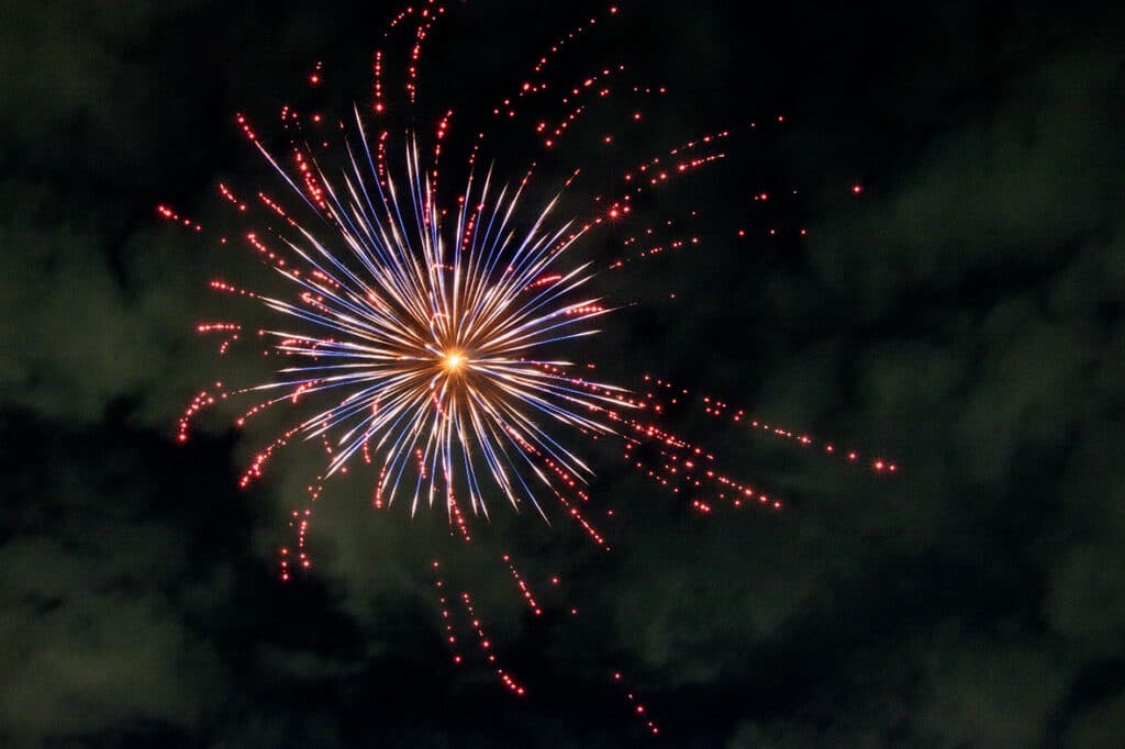 平等寺夏祭り_花火
